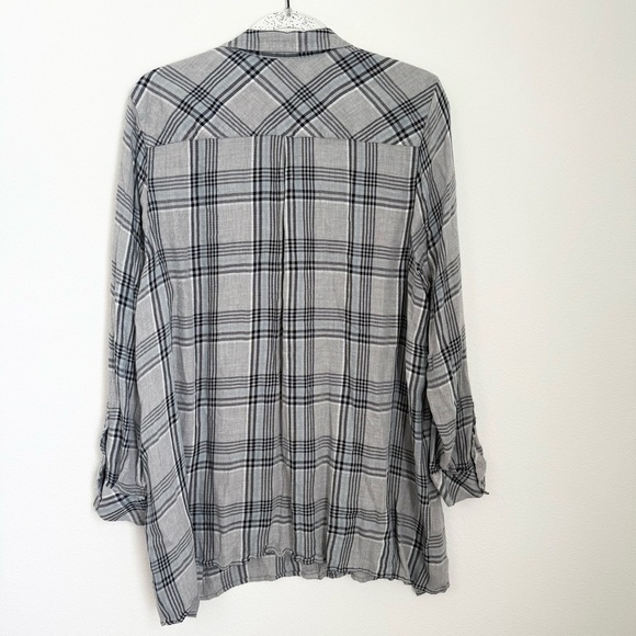 J. Jill Blouse Shirt Plaid Button Front Lightweight Gray Buttons Side Hem Sz XL - Picture 2 of 8